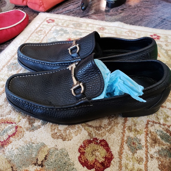 Shoes - Picture 2 of 5